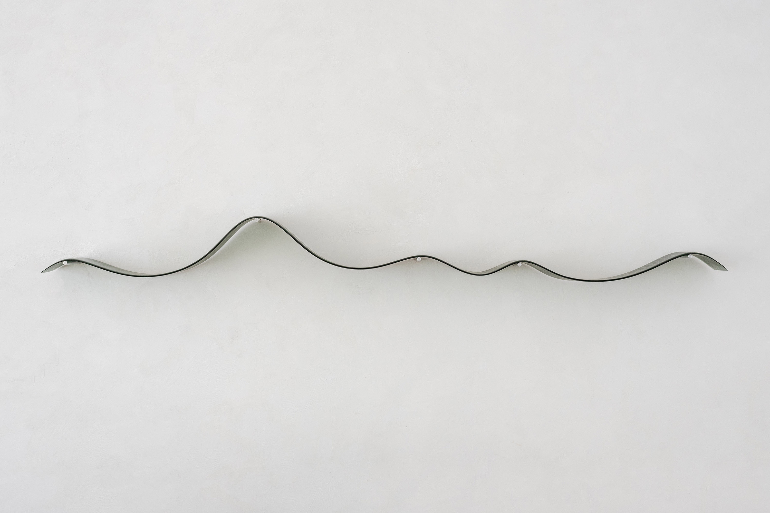 New Wave Wall Sculpture – Volan