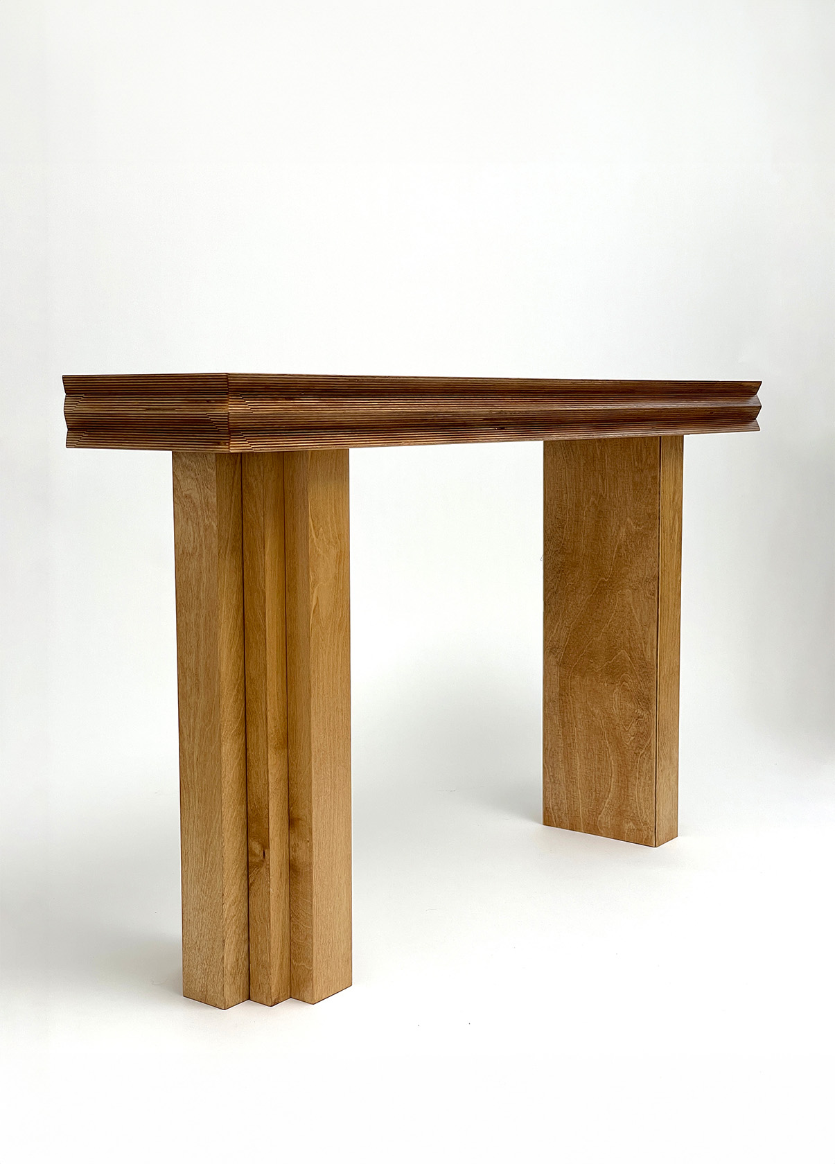 M Console Table