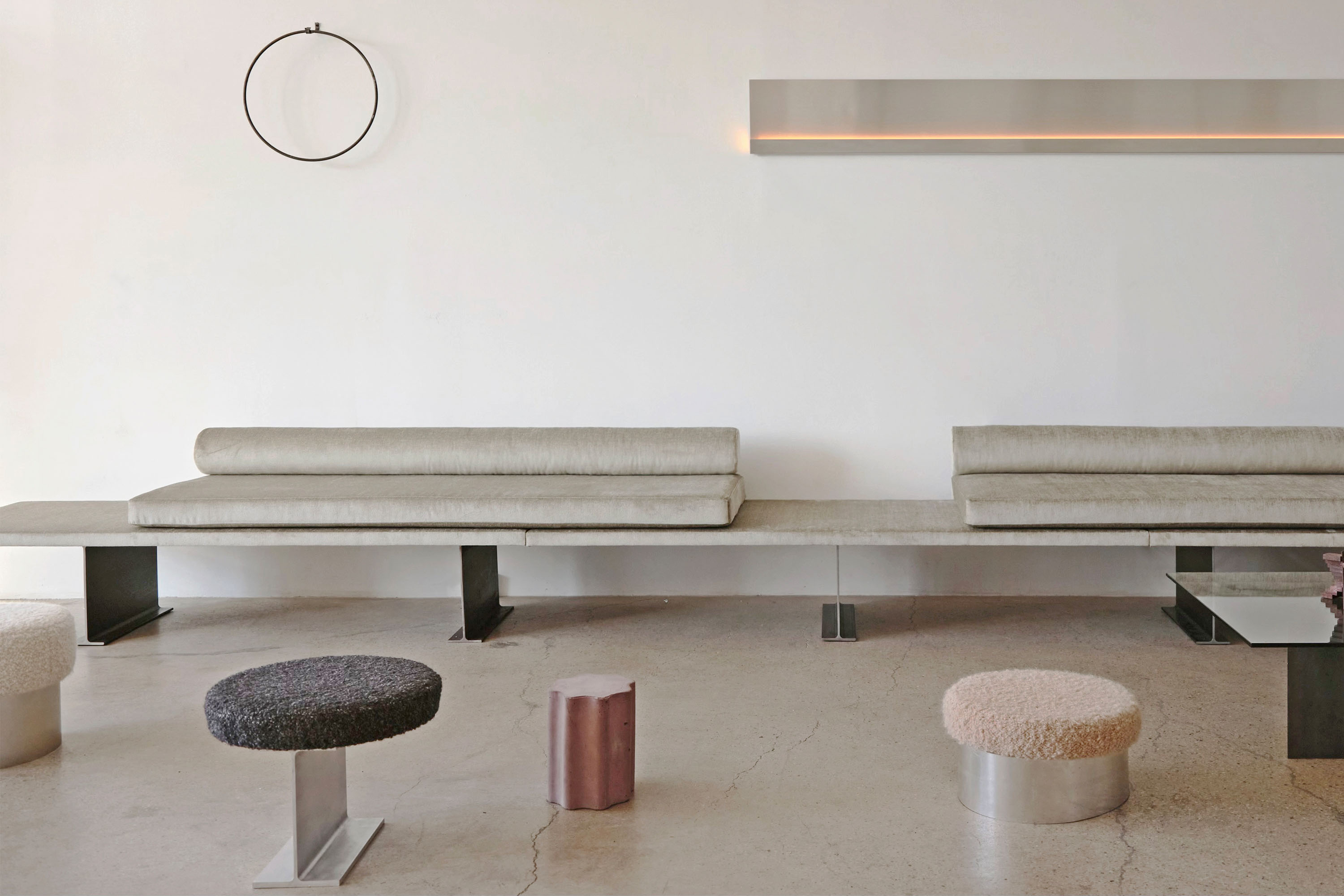Trave Sofa