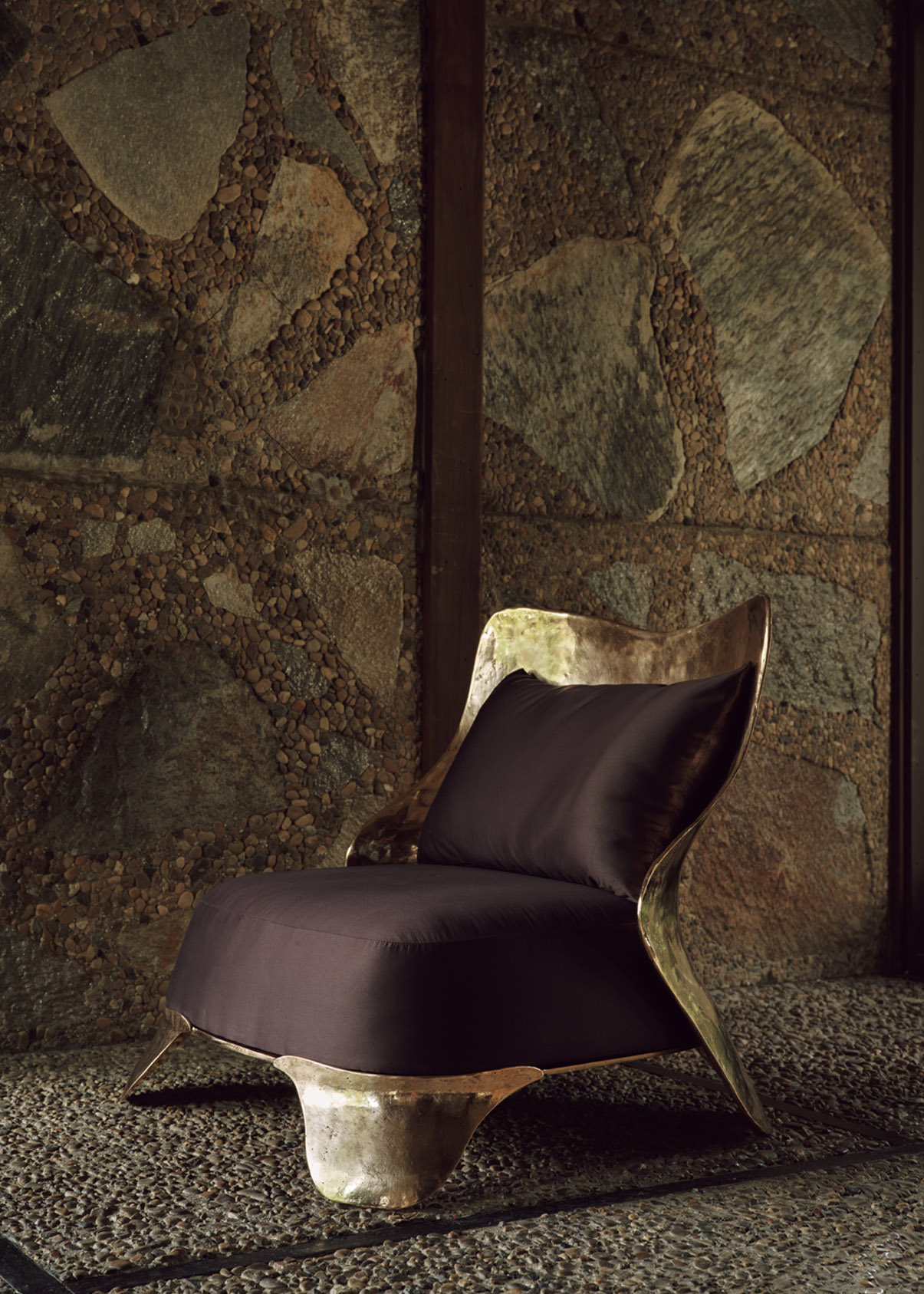 Hundō Lost Wax Bronze Chair