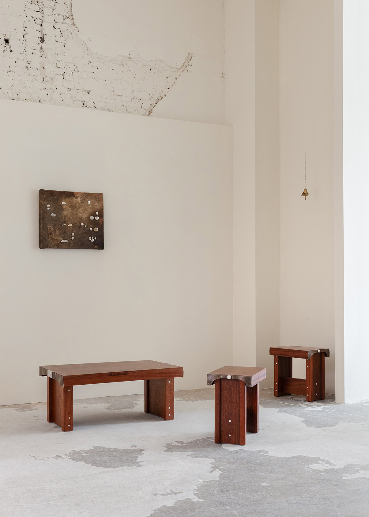 Vestige Stool