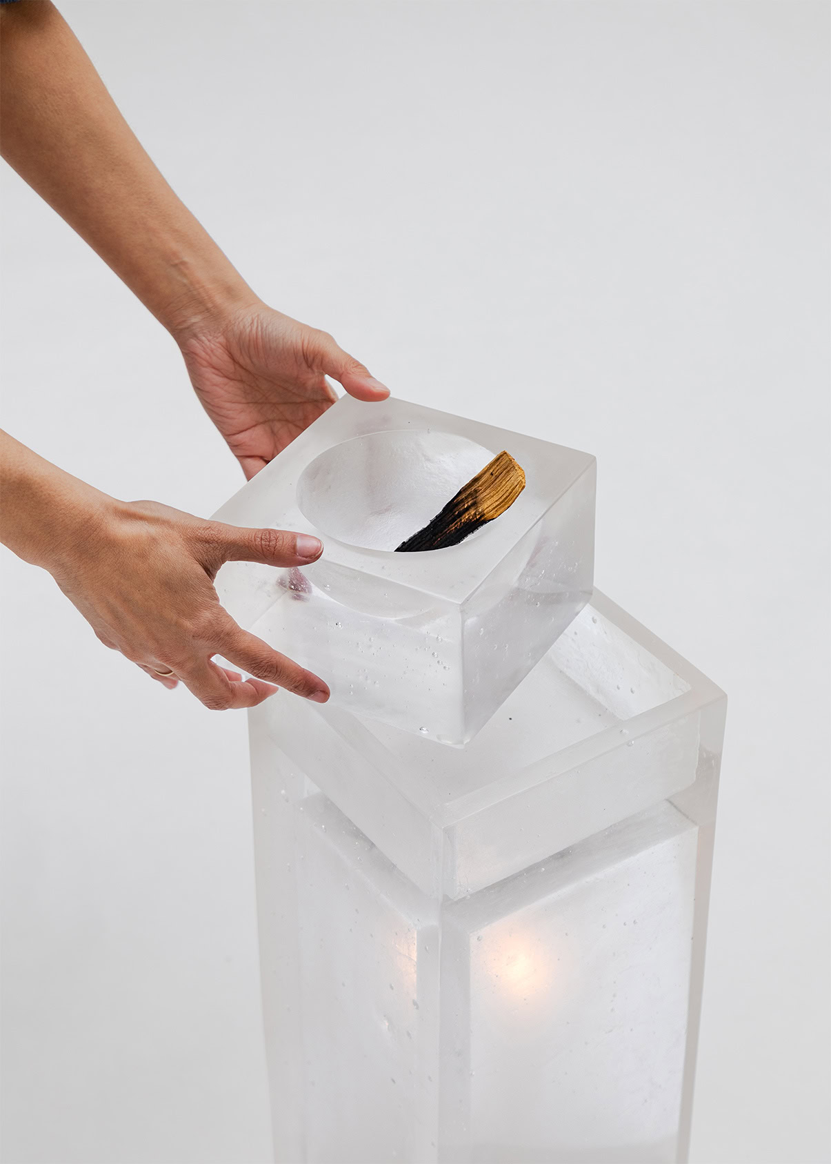 Stacks Smoking Table