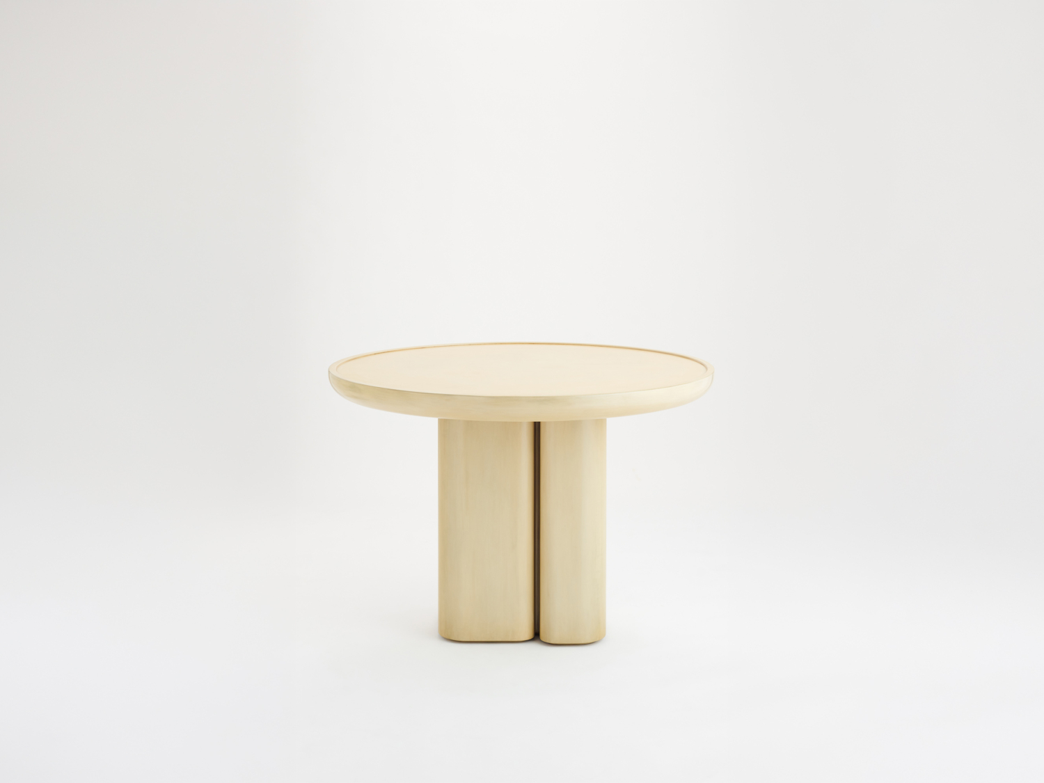 Kami Round Table